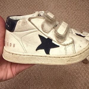 Golden Goose Kids Cream High Top with Black Star (June Junior)